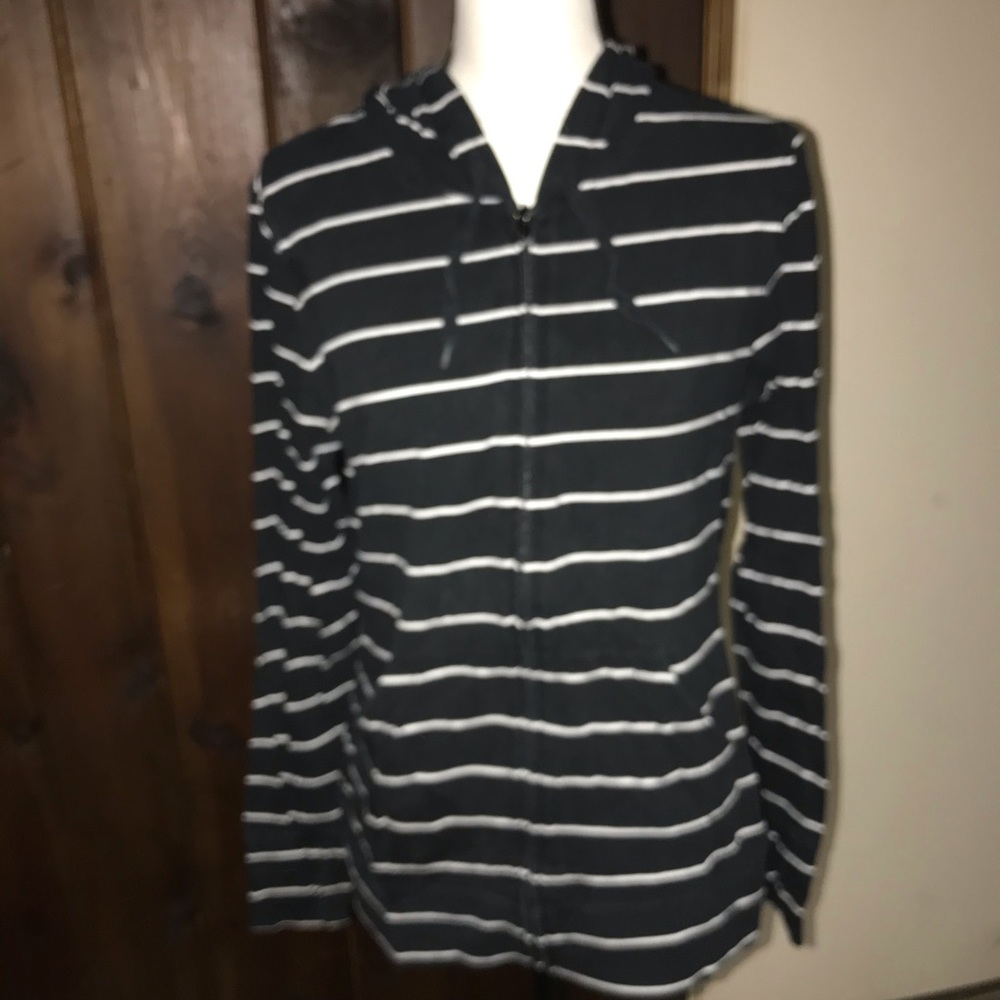 Stripped zip-up